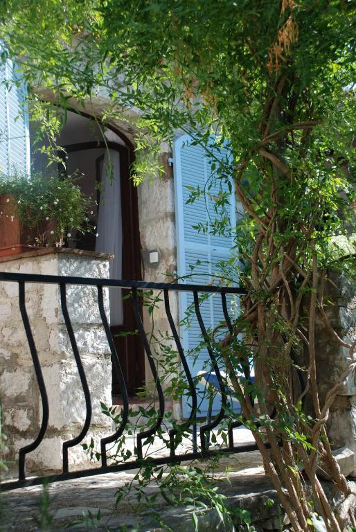 Les Orangers Bed & Breakfast Saint-Paul-de-Vence Eksteriør bilde